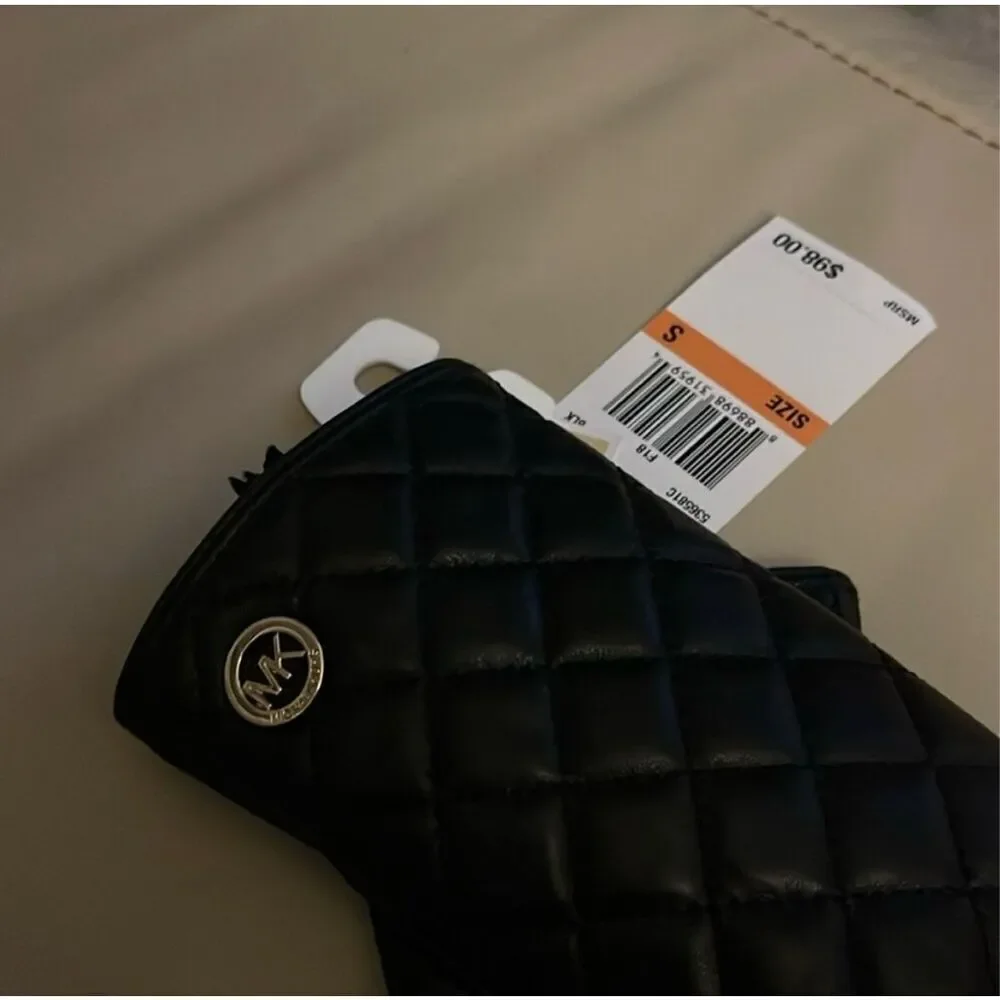 MICHAEL | MICHAEL KORS | black quilted gloves NWT $98